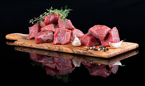 STEWING BEEF CUBES/CUBES DE BOEUF (454GR)