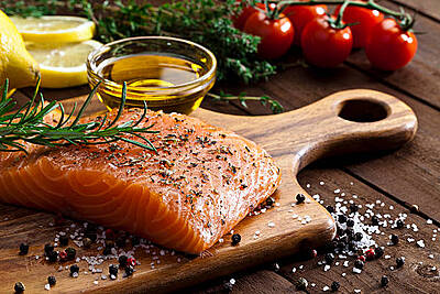 SALMON FILET SAUMON 8OZ SKIN OFF